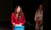A tenenta de alcaldesa, María Rozas, interviron no acto para confirmar o compromiso do Concello de Santiago “cun modelo económico máis xusto, igualitario e transformador, que debe axudar a construír un mundo mellor”.