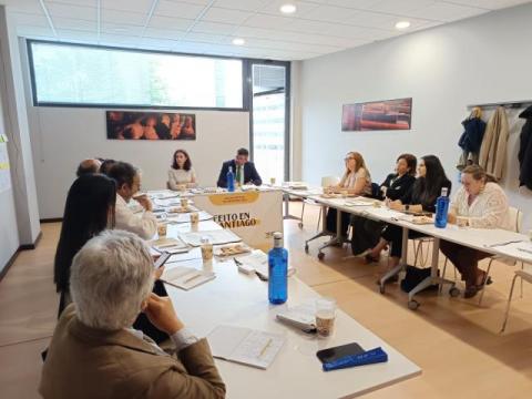 Cooperativas, Executivas, Economistas, Cámara, Polo Biotecnolóxico, Universidade, Empresarias e empresas reúnense no centro CERSIA Empresa da man de Promoción Económica